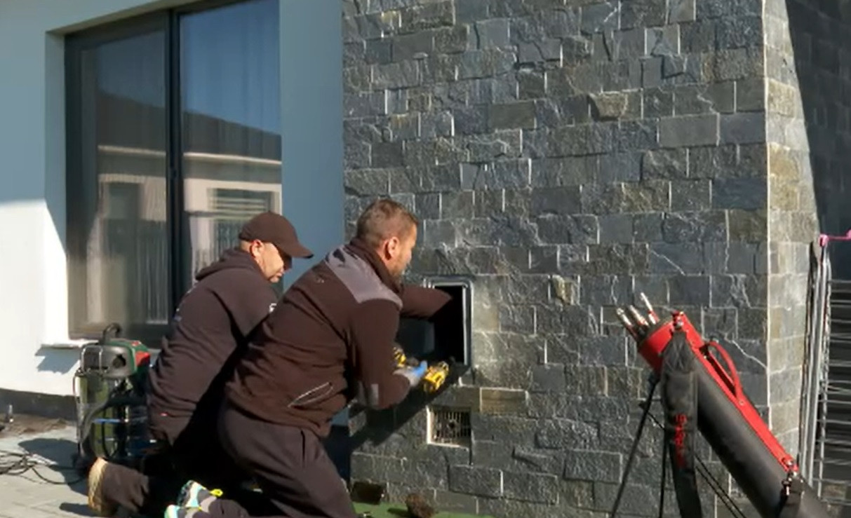 Serviciul la care apelează tot mai mulți români, de frică. Statisticile sunt îngrijorătoare