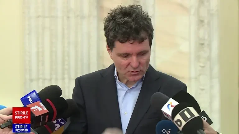 Nicuşor Dan: „Au fost rectificate cărţile funciare care atestă calitatea de proprietar al zonei Piaţa Unirii”