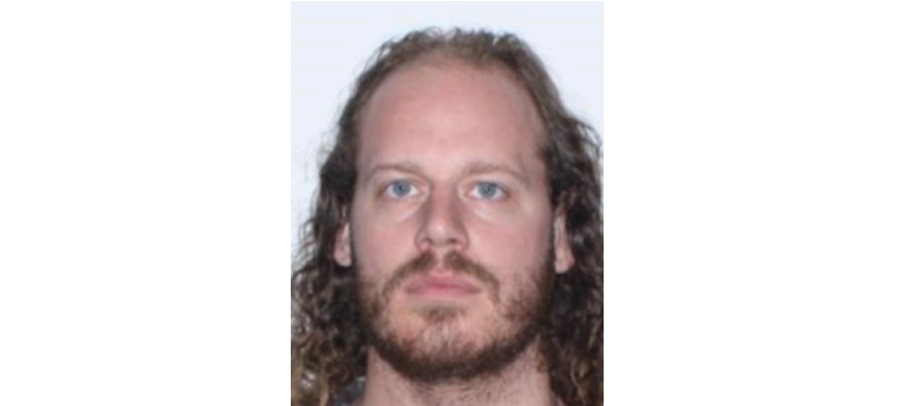 Un fost sportiv olimpic este căutat de FBI pentru crimă și pentru că a condus o reţea de trafic de droguri