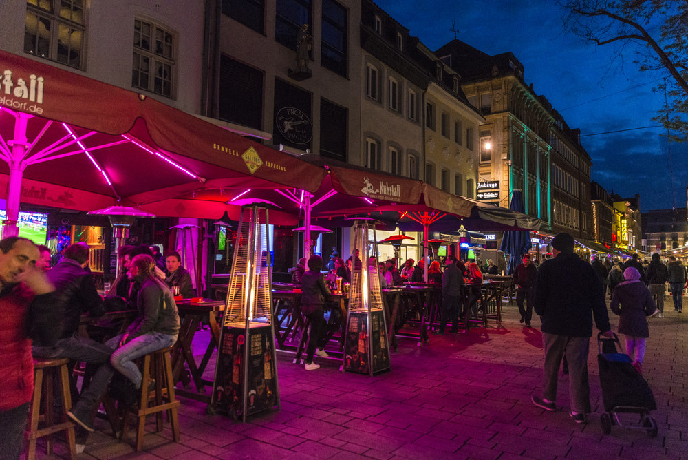 Orașul cu „cel mai lung bar din lume” se află în Europa. Care este cea mai cumpărată băutură