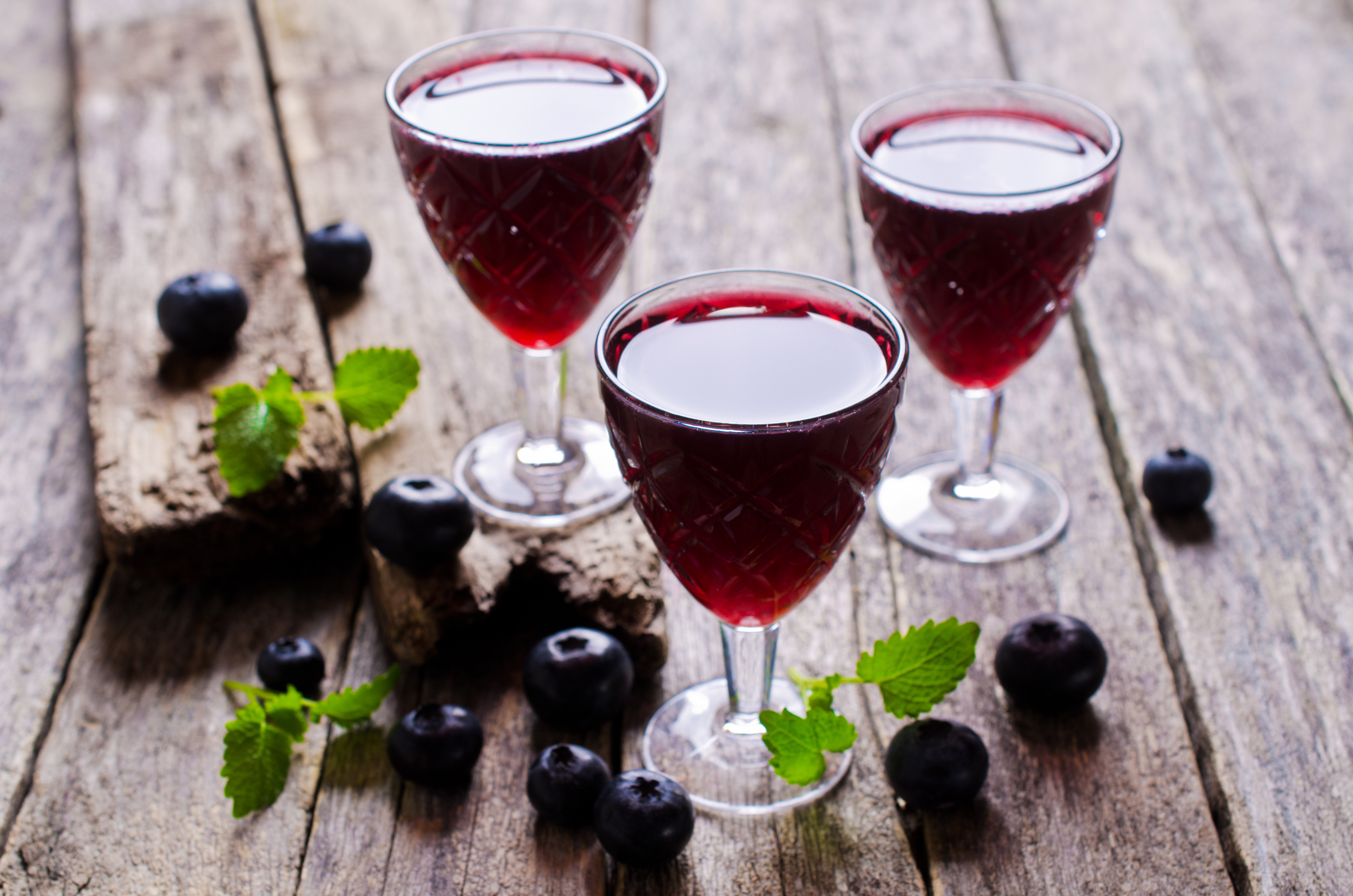 Afinată - rețeta pentru afinata de casă. Cum se prepară lichiorul de afine