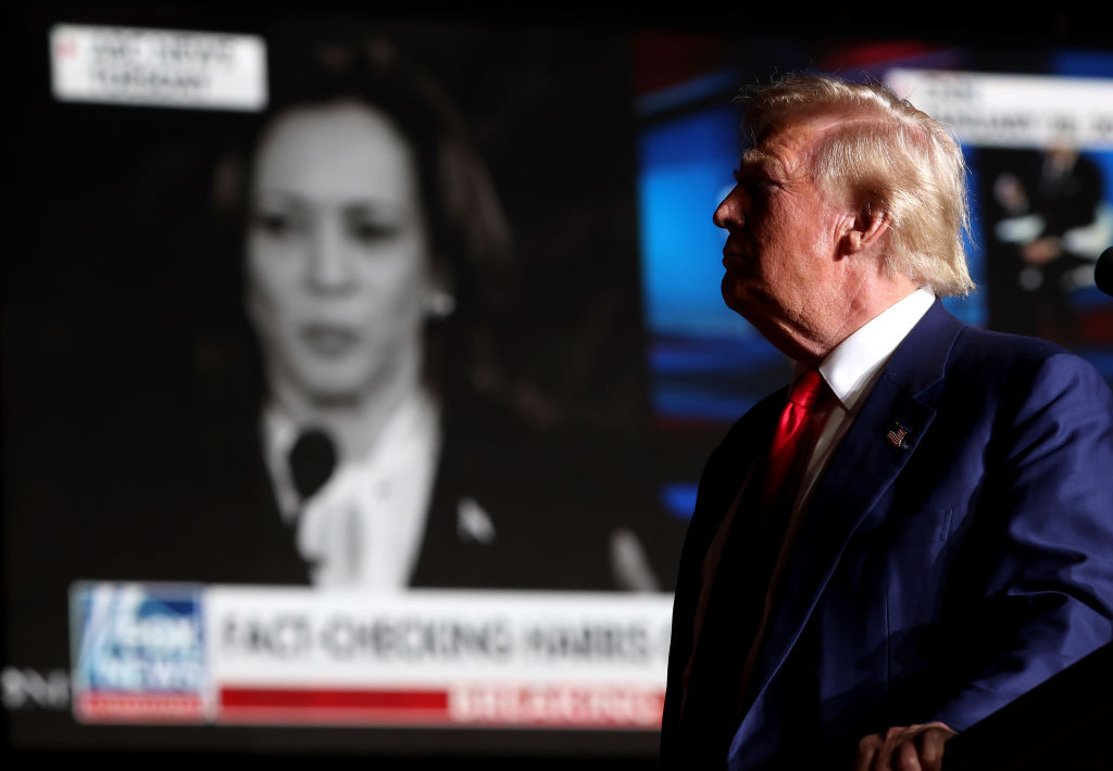 Un nou ping-pong de declarații dure între Donald Trump și Kamala Harris. Ultimul interviu al democratei, motiv de atac