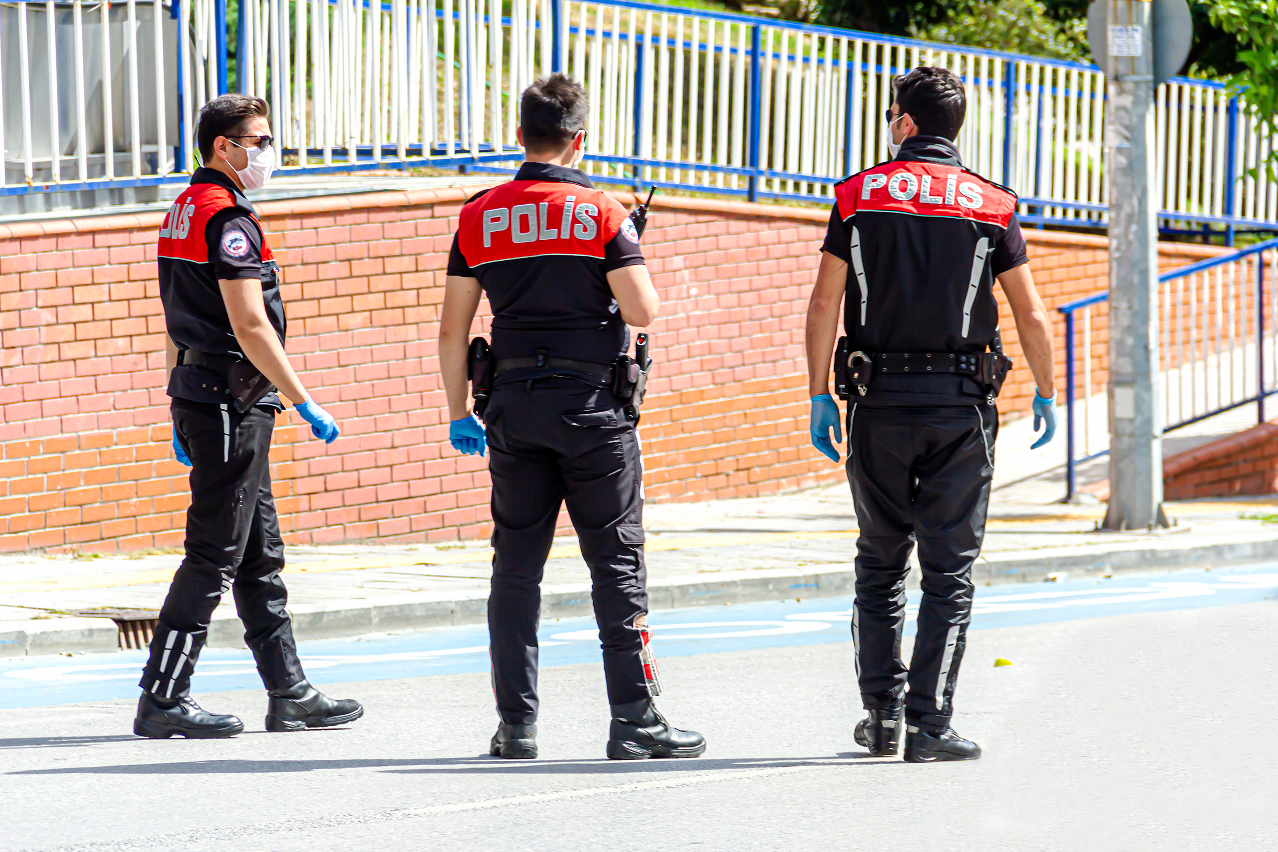 Temeri legate de siguranţa politicienilor, după un atac asupra liderului opoziţiei la Istanbul. Cine e agresorul