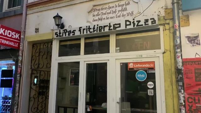 Clienții care voiau o livrare „specială” cereau ”pizza numărul 40”. Ce se întâmpla de fapt într-un restaurant