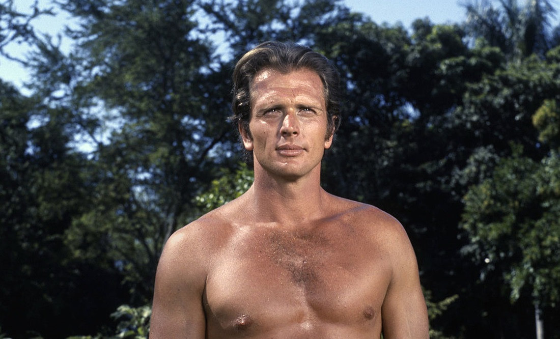 A murit Ron Ely, actorul care l-a interpretat pe Tarzan în anii '60. A fost mușcat de un leu în timpul filmărilor