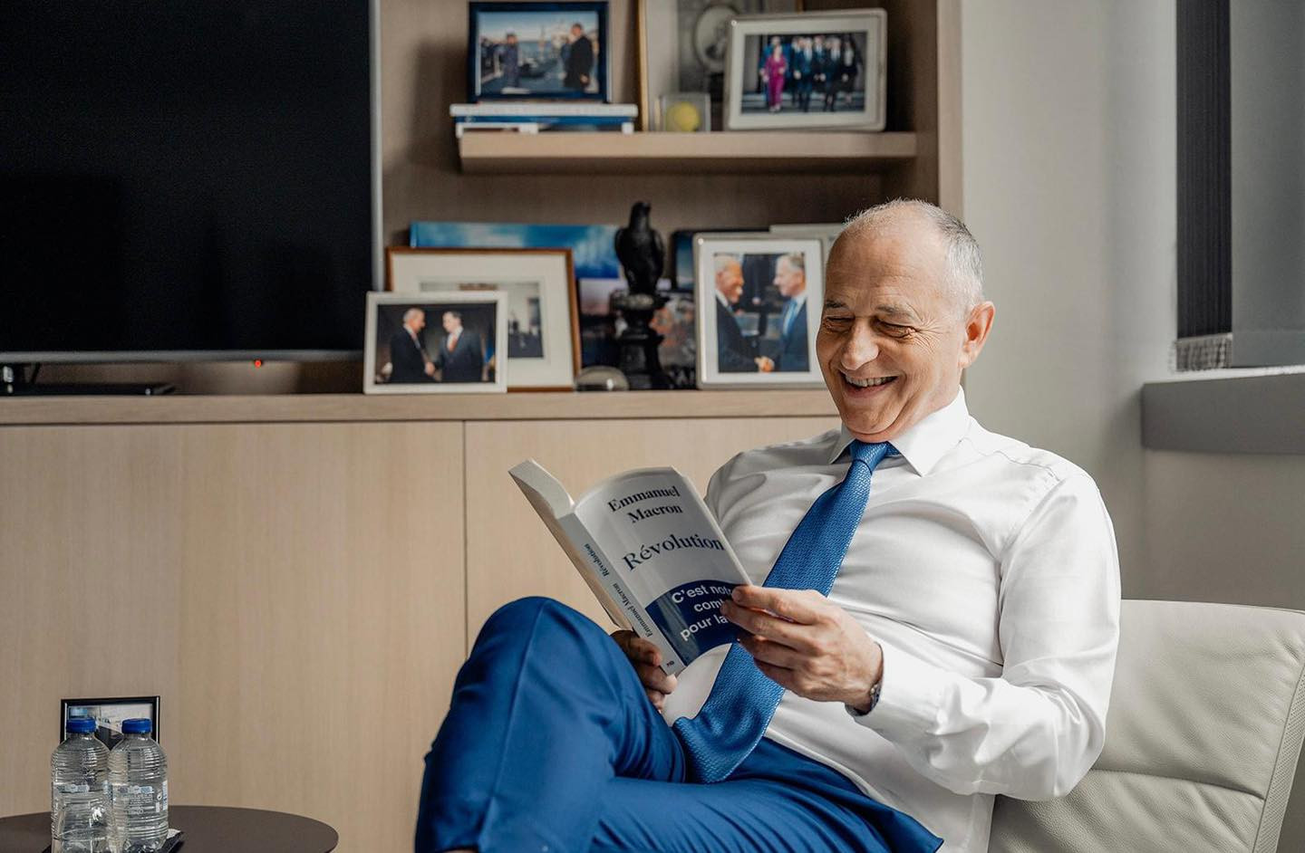 Negocieri între partidele „de dreapta”. Surse: PNL ar încerca să-l convingă pe Mircea Geoană să se retragă din cursă