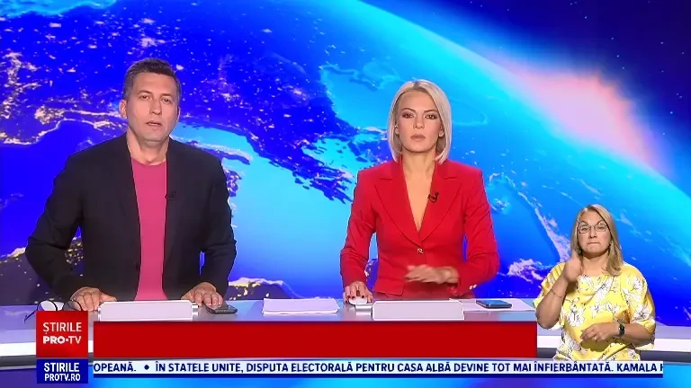 Turnul cu ceas din Sighișoara e în plin proces de restaurare. Țiglele sunt făcute manual