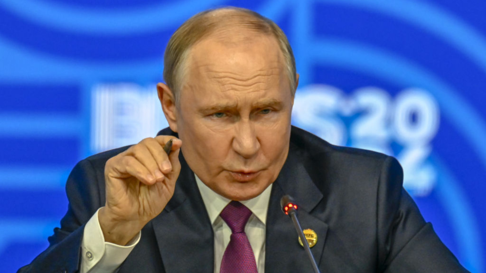 Racheta la fel de puternică precum „un meteorit”. Putin s-a lăudat la G20 cu arma care face nuclearele inutile