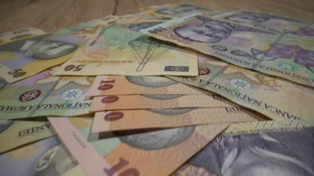 Datoria guvernamentală a crescut, în iulie, la 876,288 miliarde lei, respectiv 52% din PIB