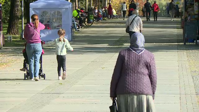 România îmbătrânește. Numărul celor ieșiți la pensie este mai mare cu aproape un milion față de cei până în 14 ani