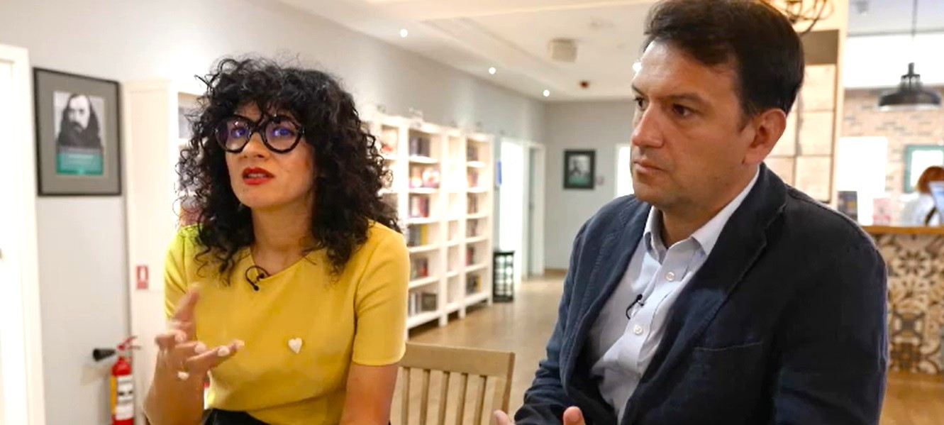 Viitorul e acasă. Doi medici români școliți la Londra au ales să revină în țară pentru a face medicină la cel mai înalt nivel