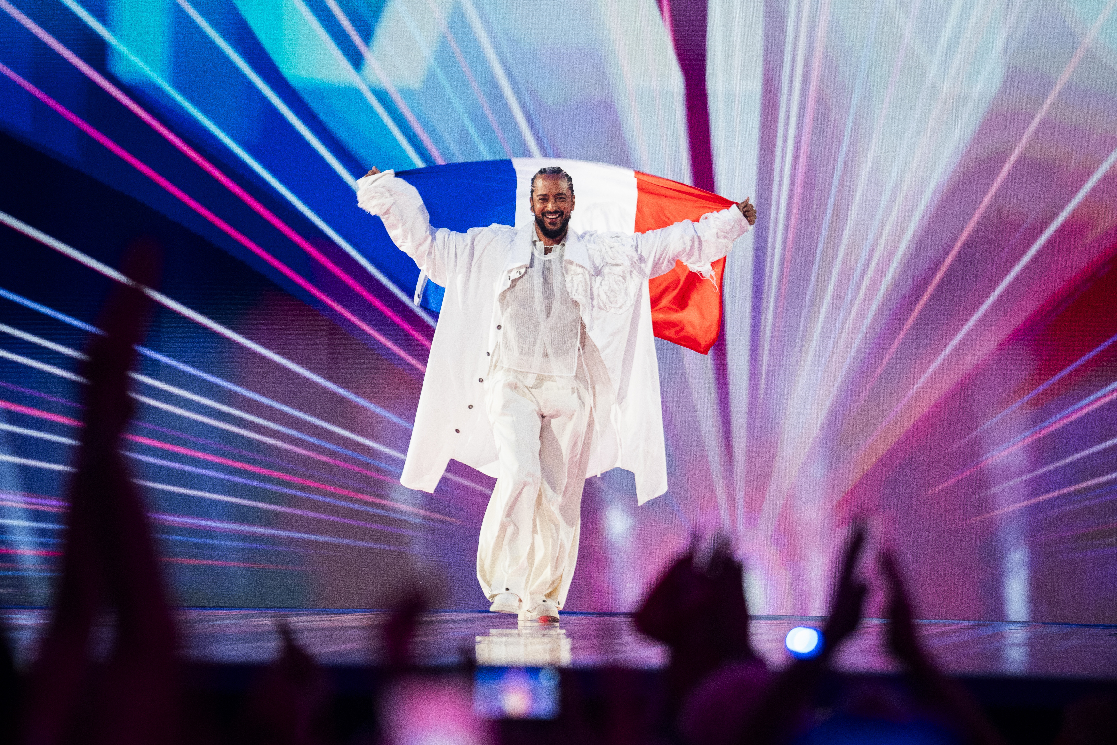 Slimane, acuzat oficial de hărțuire sexuală. Ce i-ar fi făcut unui tehnician în cabină, la „Cupidon Tour”