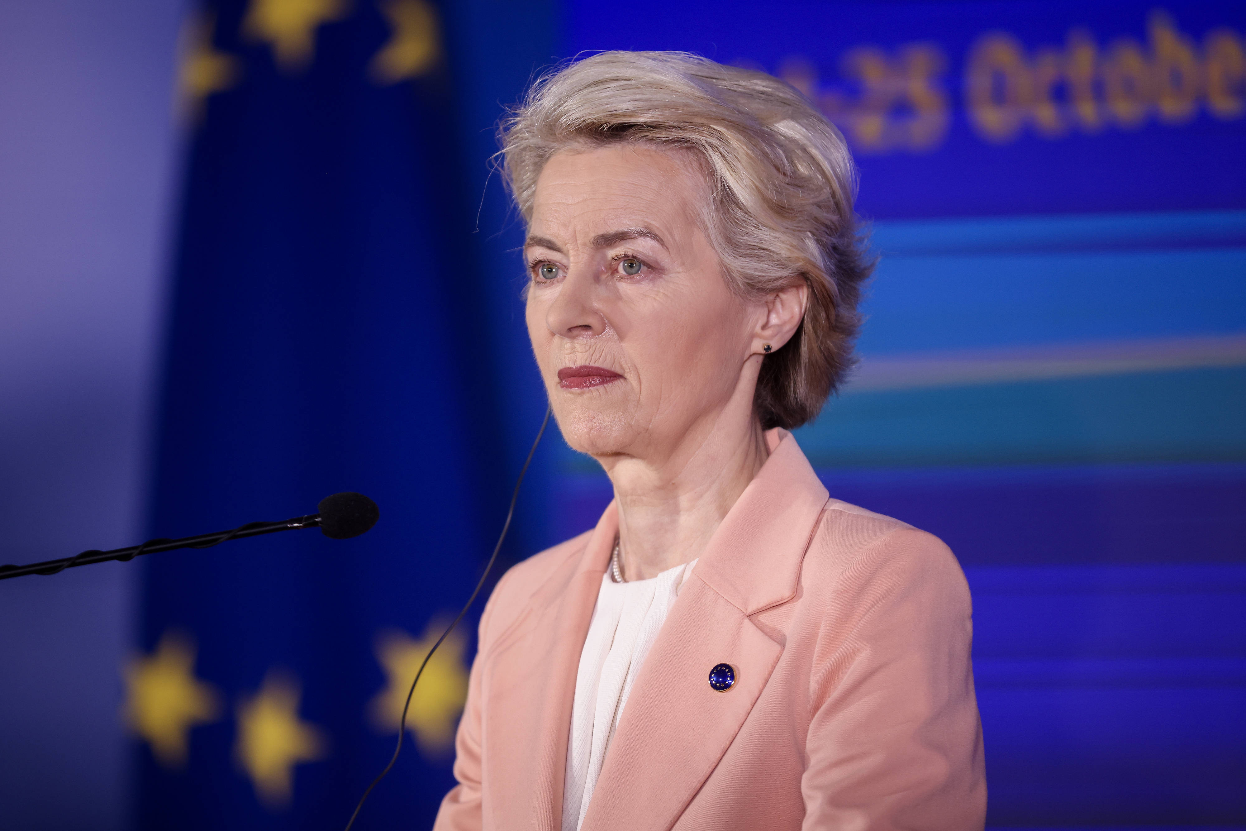 Ursula von der Leyen s-a îmbolnăvit. Șefa Comisiei Europene ș-a anulat întâlnirile externe din cauza unei penumonii