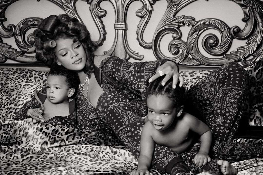 Rihanna, fotografii de familie emoționante. Cum arată RZA și Riot, cei doi fii ai săi. FOTO