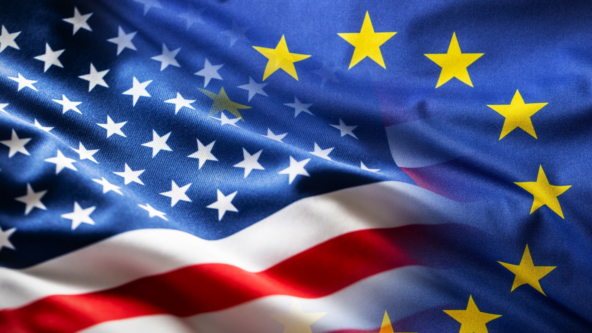 Europa nu mai poate fi „dependentă” de Statele Unite, avertizează deputaţii europeni