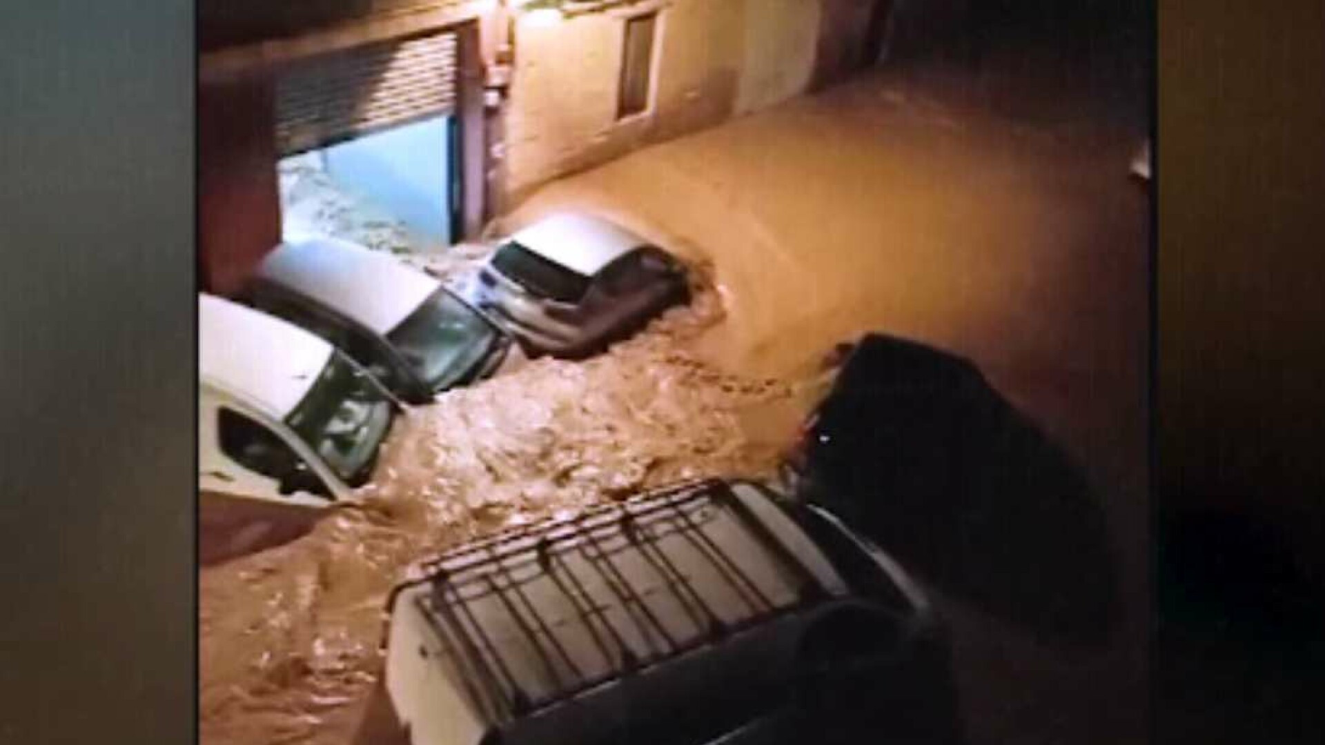 Cine erau românii care au murit în inundațiile din Spania. Dana, Gabi și fiica lor au fost prinși de viitură în garaj