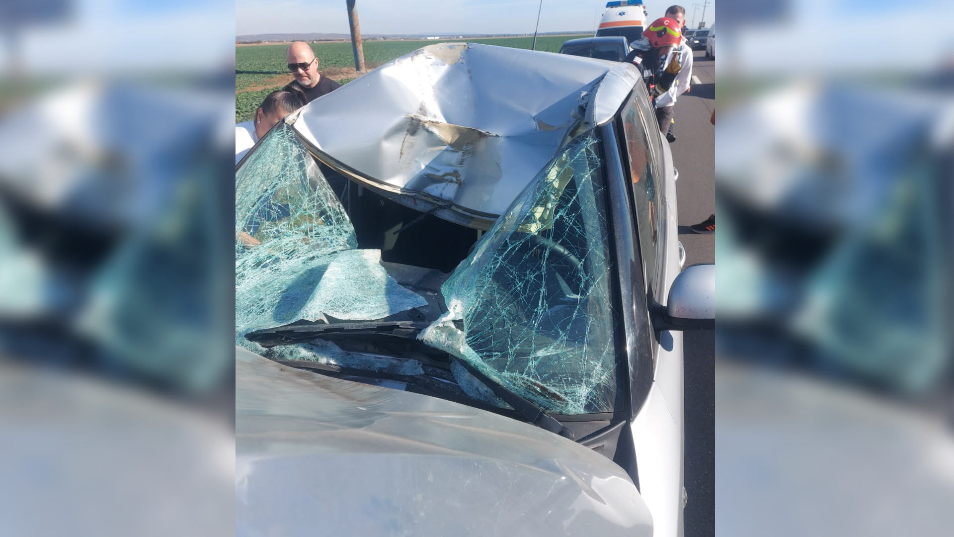 Accident cu trei mașini pe DN 1, în Prahova. O femeie a fost transportată la spital