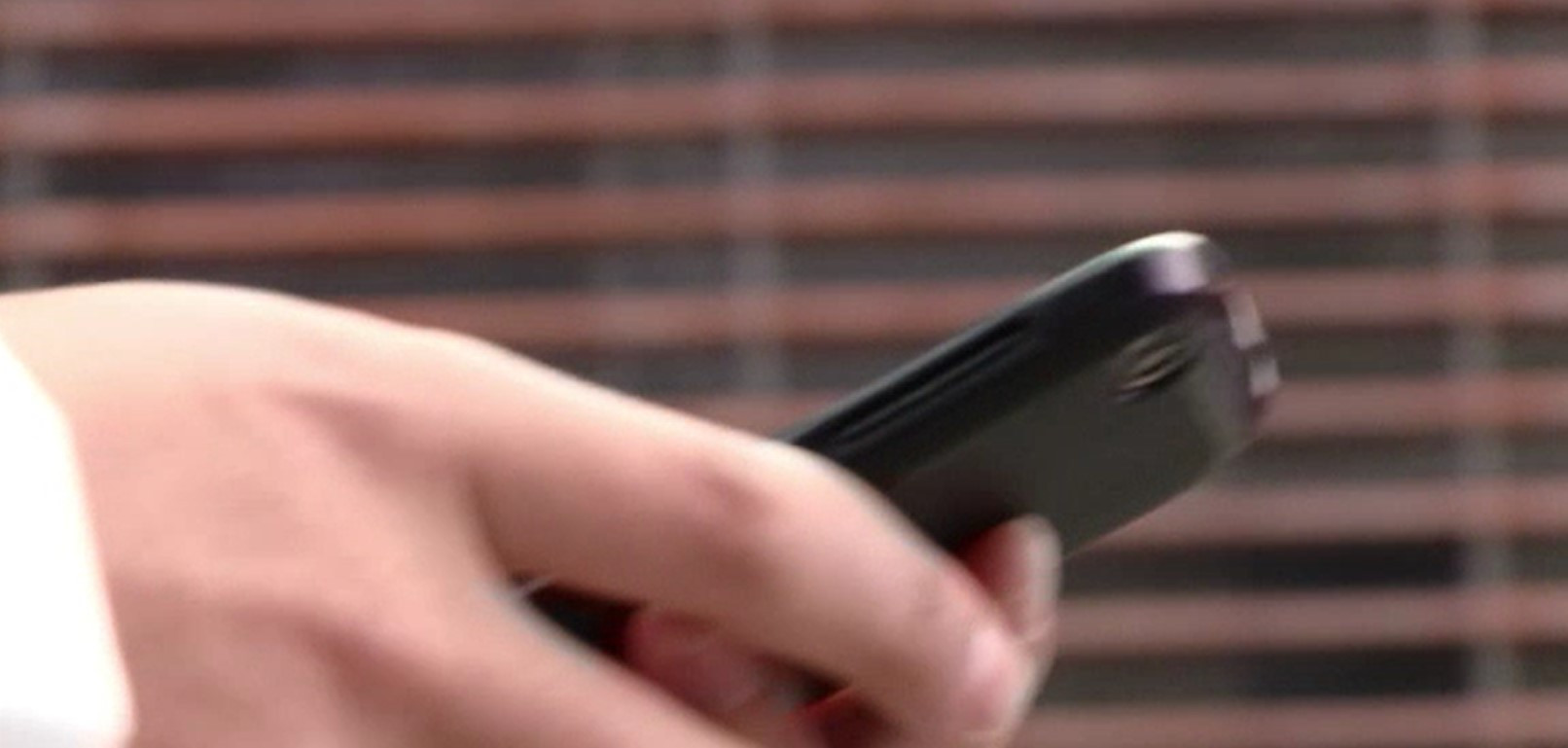 Profesorul de muzică din Neamț care i-a făcut avansuri unui elev ar fi încercat să racoleze și alți minori