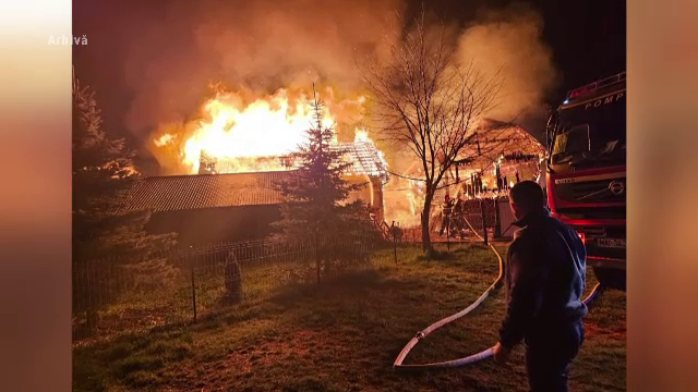 Doi frați de 5 și 7 ani au murit într-un incendiu care le-a cuprins casa, în Ialomița, în timp ce erau nesupravegheați