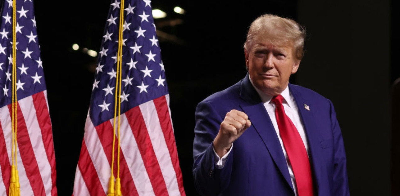 Donald Trump promite o ”armată puternică” a SUA şi sfârşitul războaielor din Orientul Mijlociu şi Ucraina