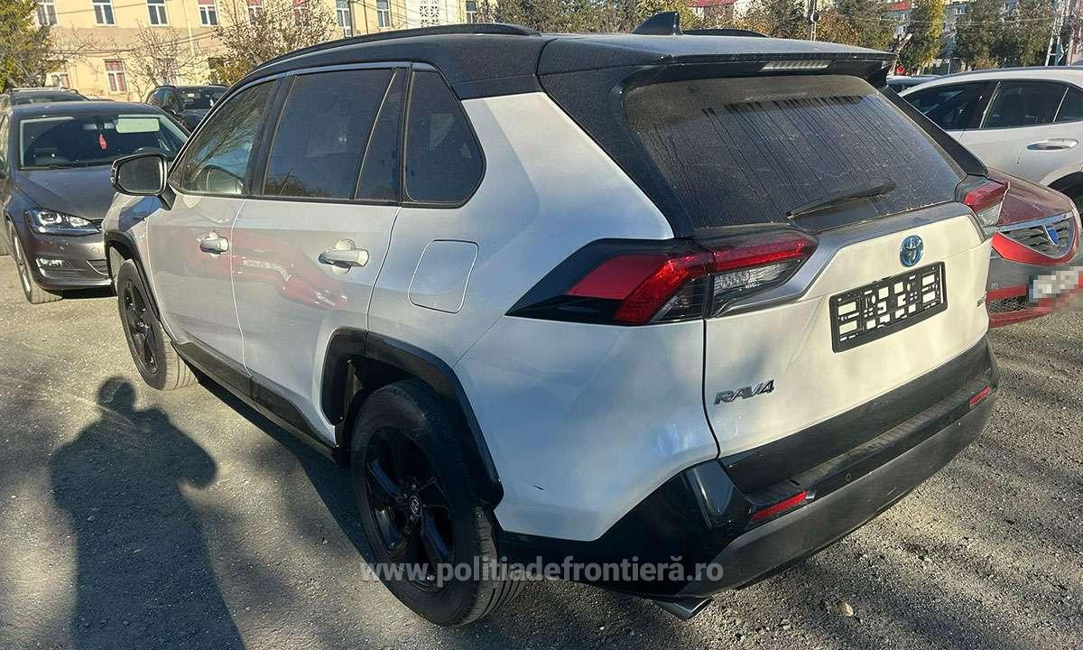 Un șofer a rămas fără mașina de 50.000 de euro după ce a fost oprit în trafic de polițiștii din Constanța. Ce au descoperit