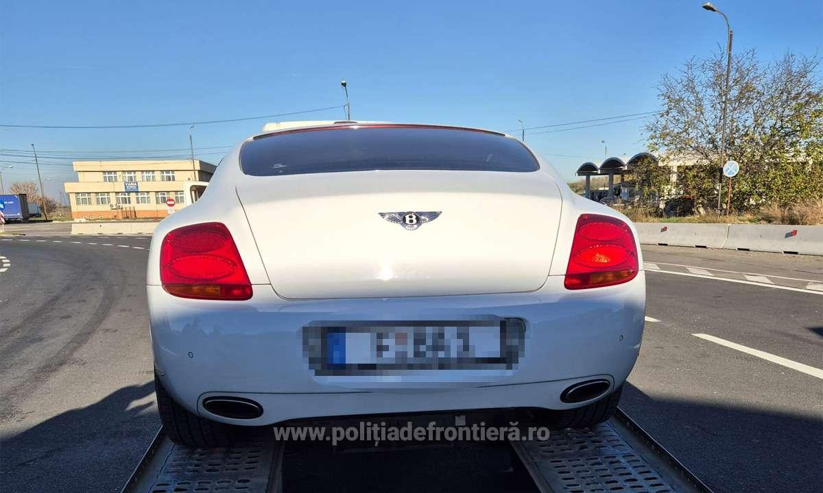 A încercat să intre în țară cu un Bentley de 40.000 € pe o platformă, dar a fost oprit de polițiștii din Giurgiu. Ce a urmat
