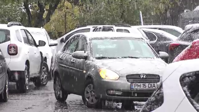 Ninsorile i-au luat prin surprindere pe români. Cât va mai dura valul de frig