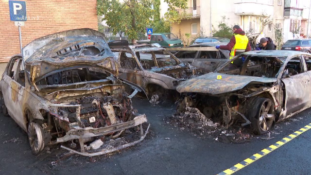 Bărbatul care se află în spatele incendierii celor 4 mașini din Arad a fost arestat. Care ar fi motivul distrugerii