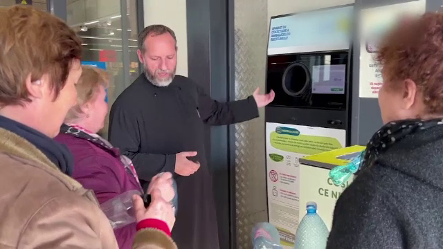 Credincioșii din Moldova sunt învățați de preoți cum să folosească sistemul de garanție - returnare