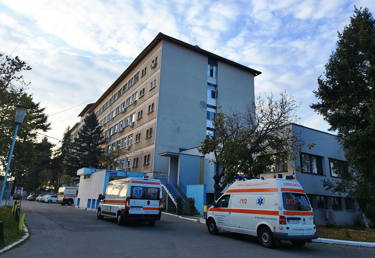 Ce s-a întâmplat cu chirurgul care a refuzat să îl opereze pe adolescentul din Tg. Jiu, care a murit în drum spre alt spital