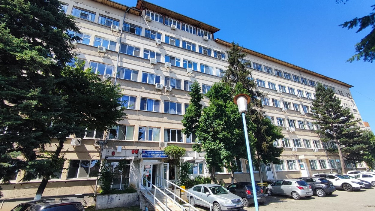 Reacția chirurgului sancționat după decesul băiatului de 16 de ani la spitalul din Târgu Jiu. Ce vrea să facă