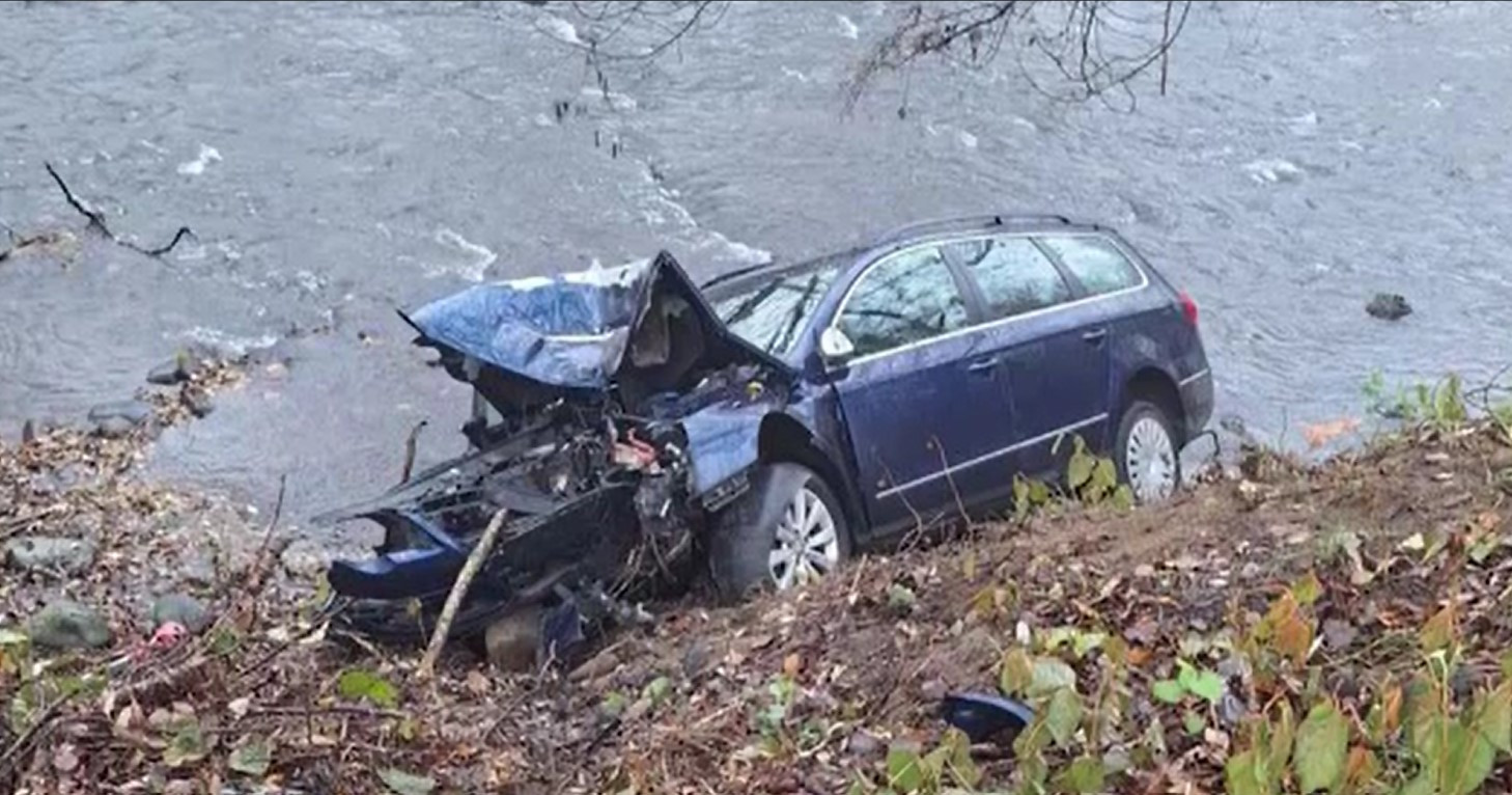 Destin crunt pentru o femeie care trebuia să ajungă la medic. A murit într-un accident provocat chiar de nepoata ei