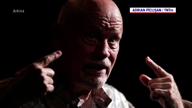 Actorul John Malkovich a adunat din nou ropote de aplauze în România, de data aceasta la Timișoara. Spectator: ”Extraordinar”