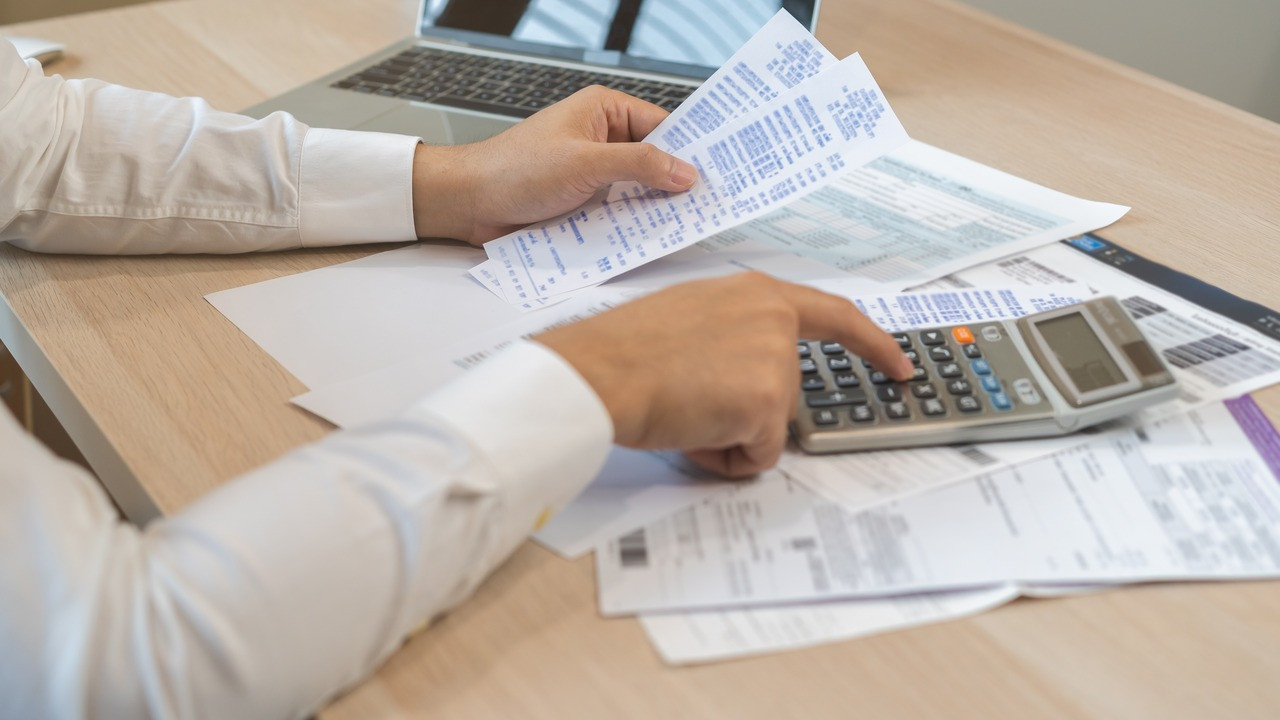 Încrederea în economie se prăbușește: patru din cinci firme spun că pachetele fiscale descurajează investițiile