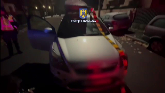 Ce au descoperit polițiștii când au oprit un șofer cu focuri de armă, în Târgoviște, după o cursă de 30 de km