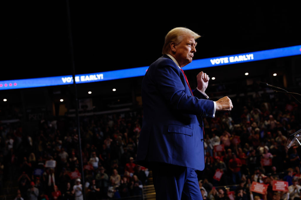 Bursele europene au închis în declin. Acţiunile auto au coborât cu 1,7%, după ameninţările cu tarife ale lui Donald Trump