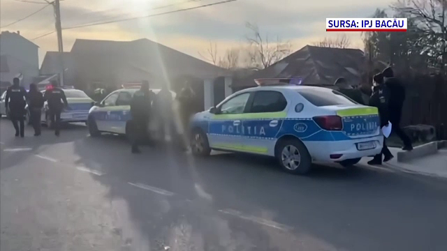 Două surori de 14 şi 16 ani au fost violate de 8 ciobani din Bacău. Una dintre ele a sunat la 112