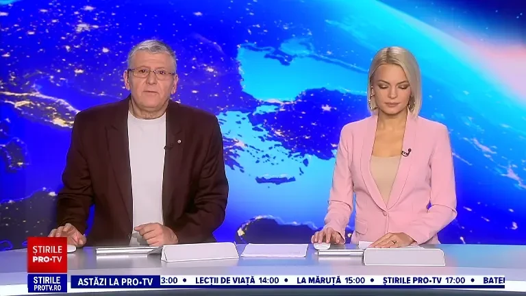 Incendiu uriaș în centrul orașului Oradea. Pompierii s-au luptat cu flăcările care au apărut într-un cartier de case