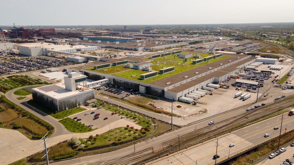 O mare companie auto anunță concedieri masive în Europa. În România sunt peste 5.000 de angajați