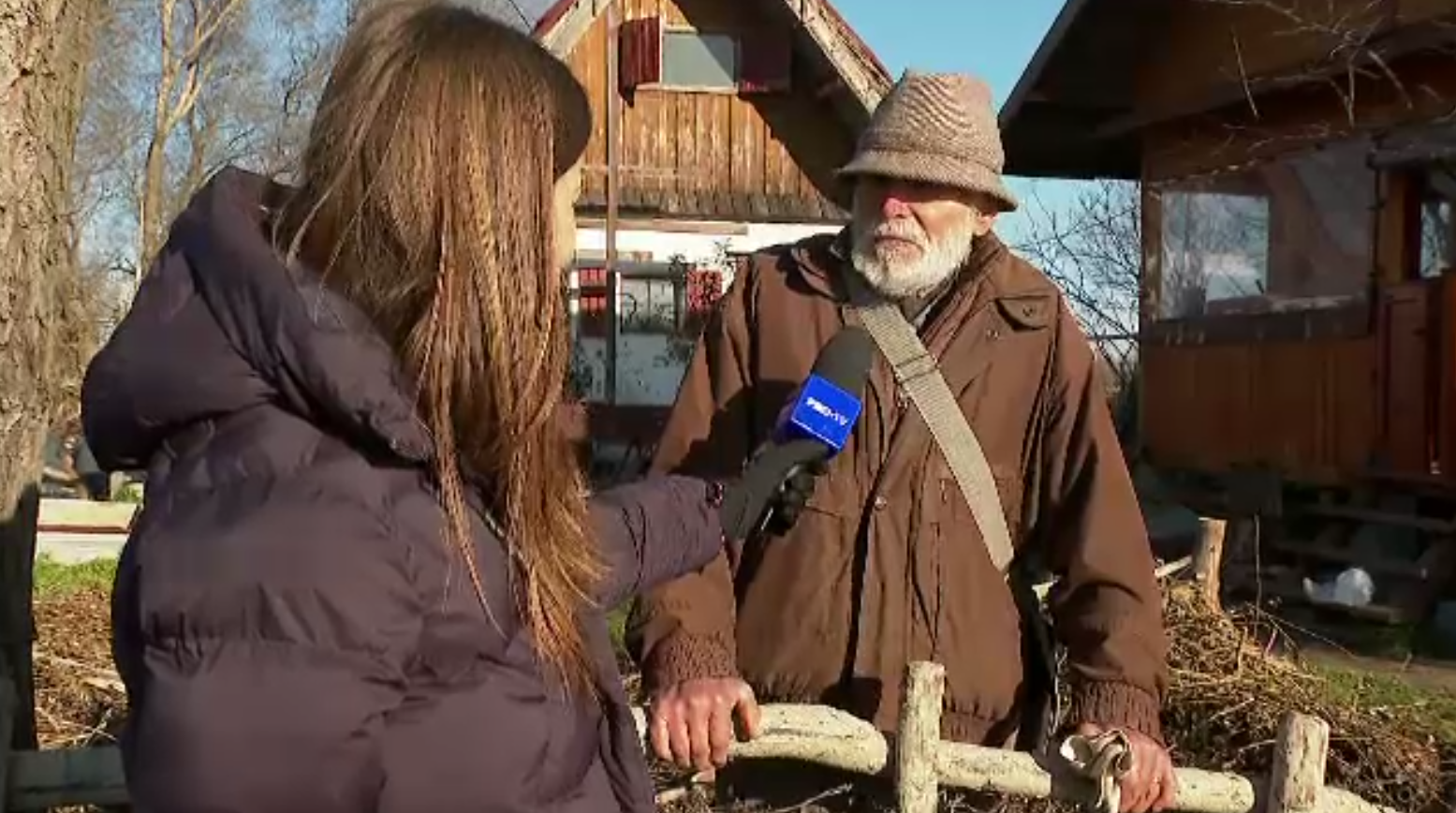 Oamenii din satele izolate din Deltă au venit, fiecare cum a putut, pentru a vota la prima oră. Ce spun despre candidați