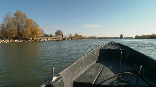 Cât de greu este să votezi la alegerile din România, dacă trăiești în Deltă: „Dacă eu nu mă duc, ăla nu se duce, ce facem?”