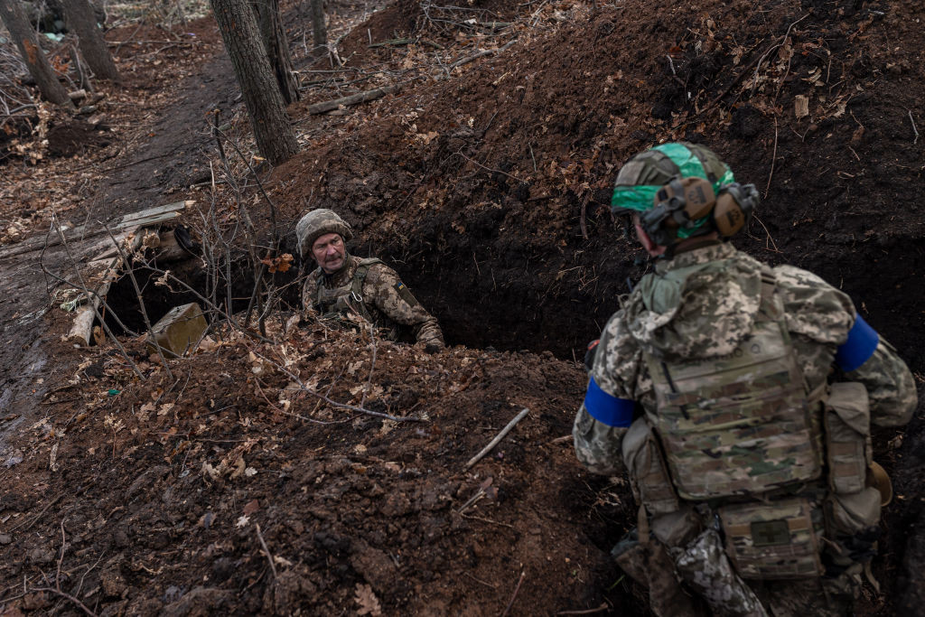 Biroul prezidenţial ucrainean neagă că va reduce vârsta de recrutare la 18 ani ca urmare a presiunii SUA