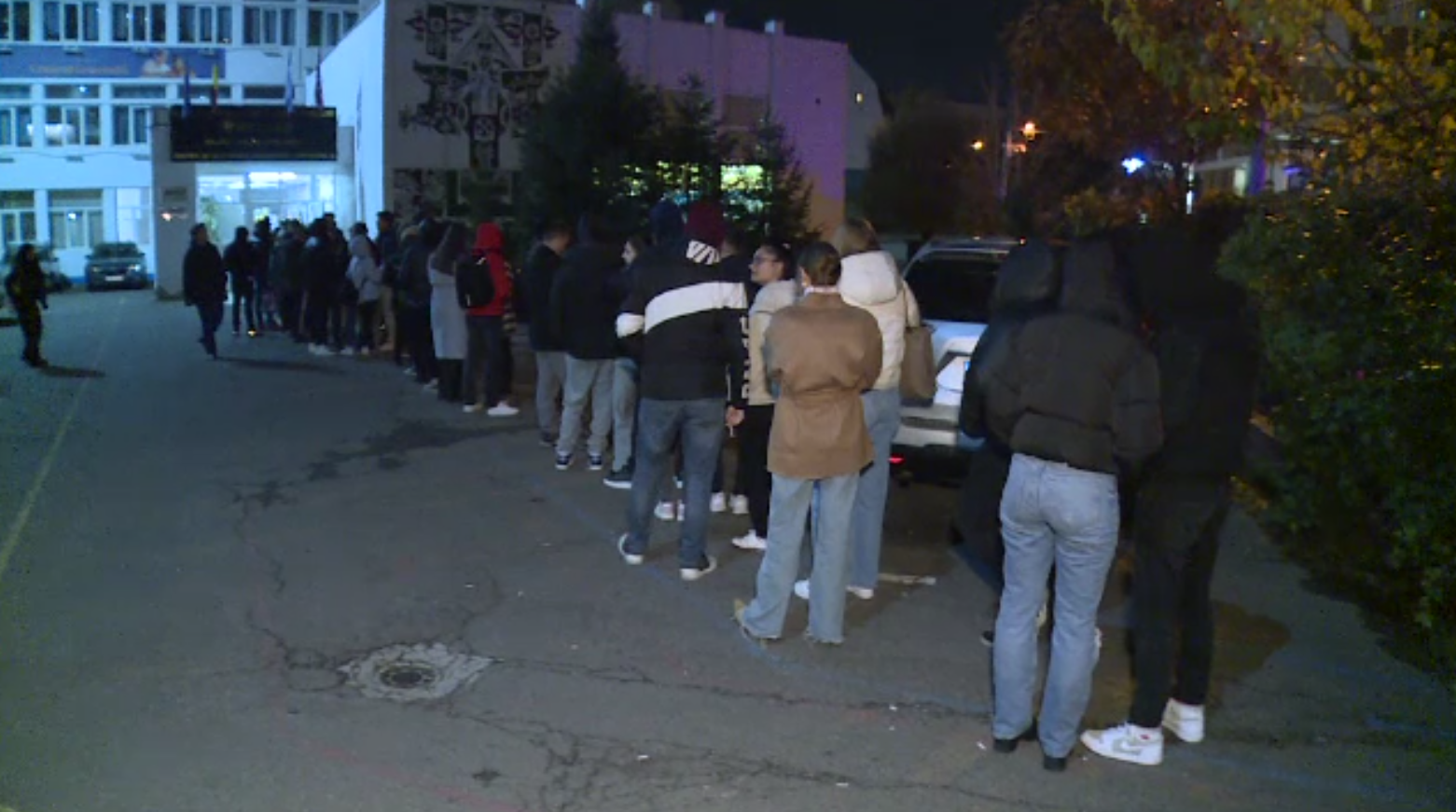 Tinerii alegători depășesc numeric persoanele peste 65 de ani pentru prima dată în ani de zile. Câți votează