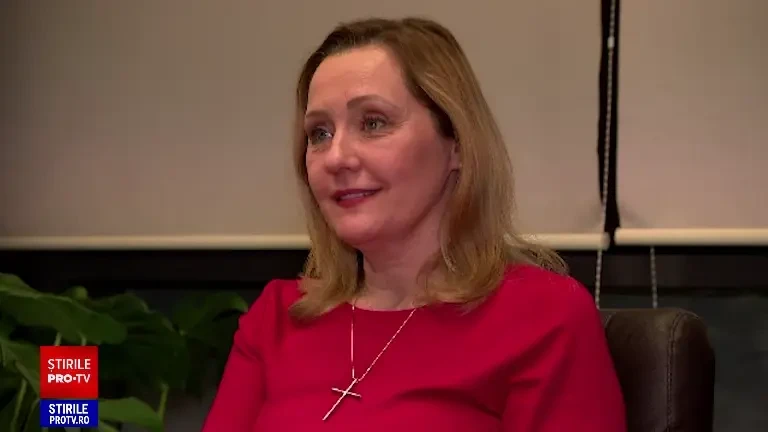 Elena Lasconi, despre Călin Georgescu: ”Când am atras atenția că țopăie trolii pe rețelele sociale am fost ridiculizată”