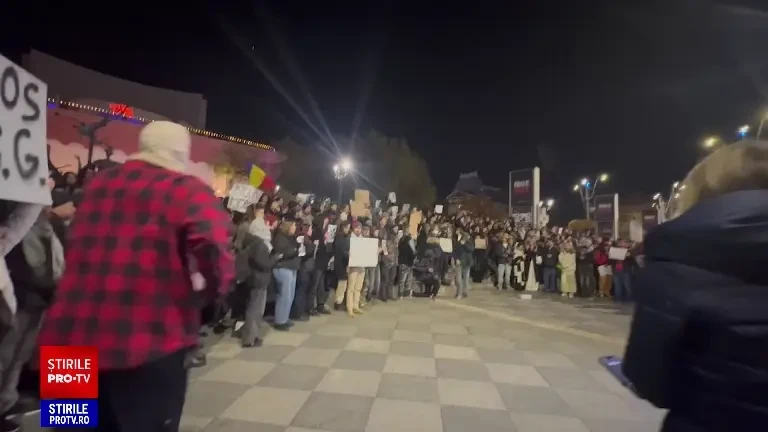 Protest în București după ce Călin Georgescu a câștigat primul tur al alegerilor prezidențiale. „Alertă fascistă”