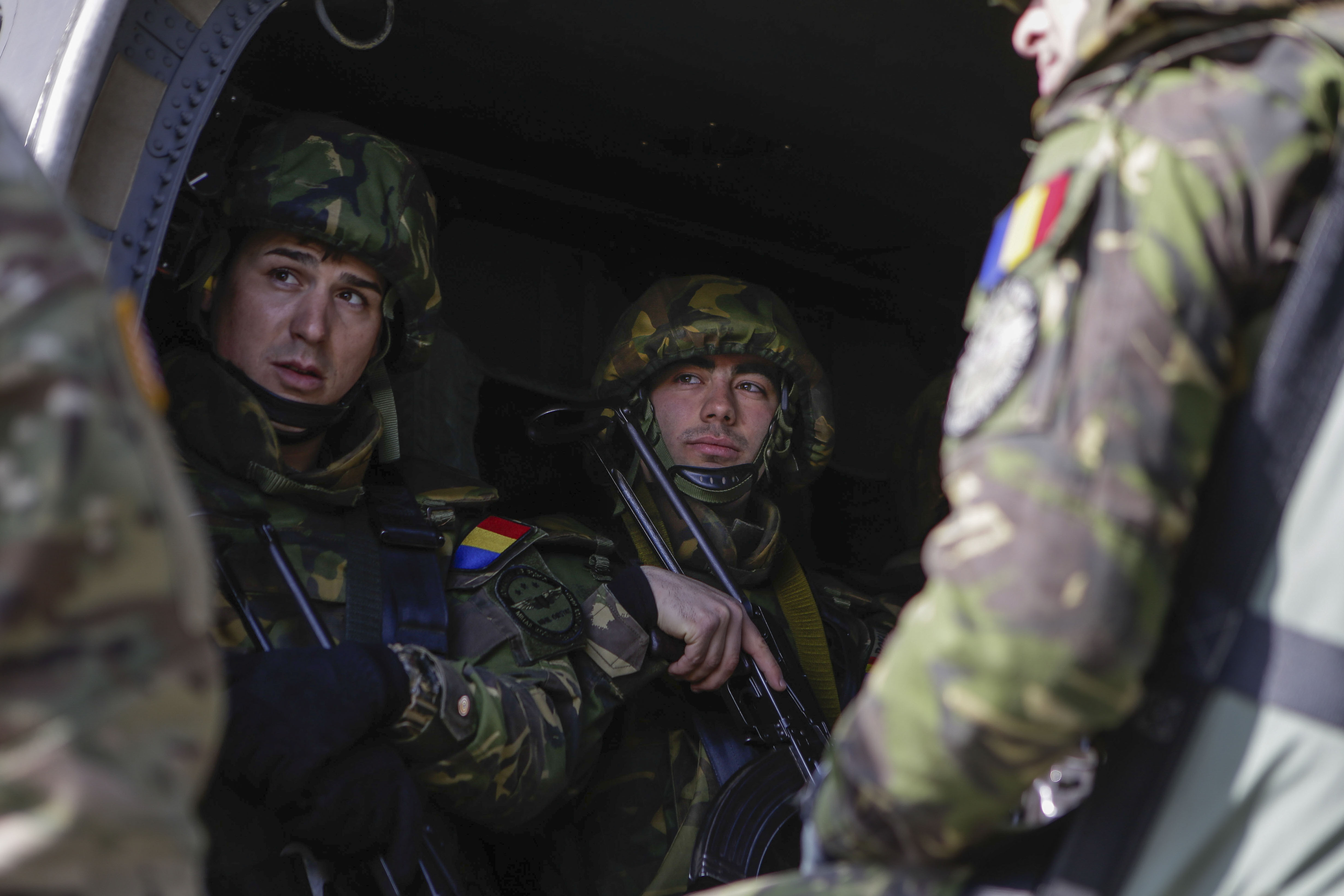 Călin Georgescu vrea să reintroducă serviciul militar obligatoriu: „Înnobilează poporul, înnobilează tinerii”