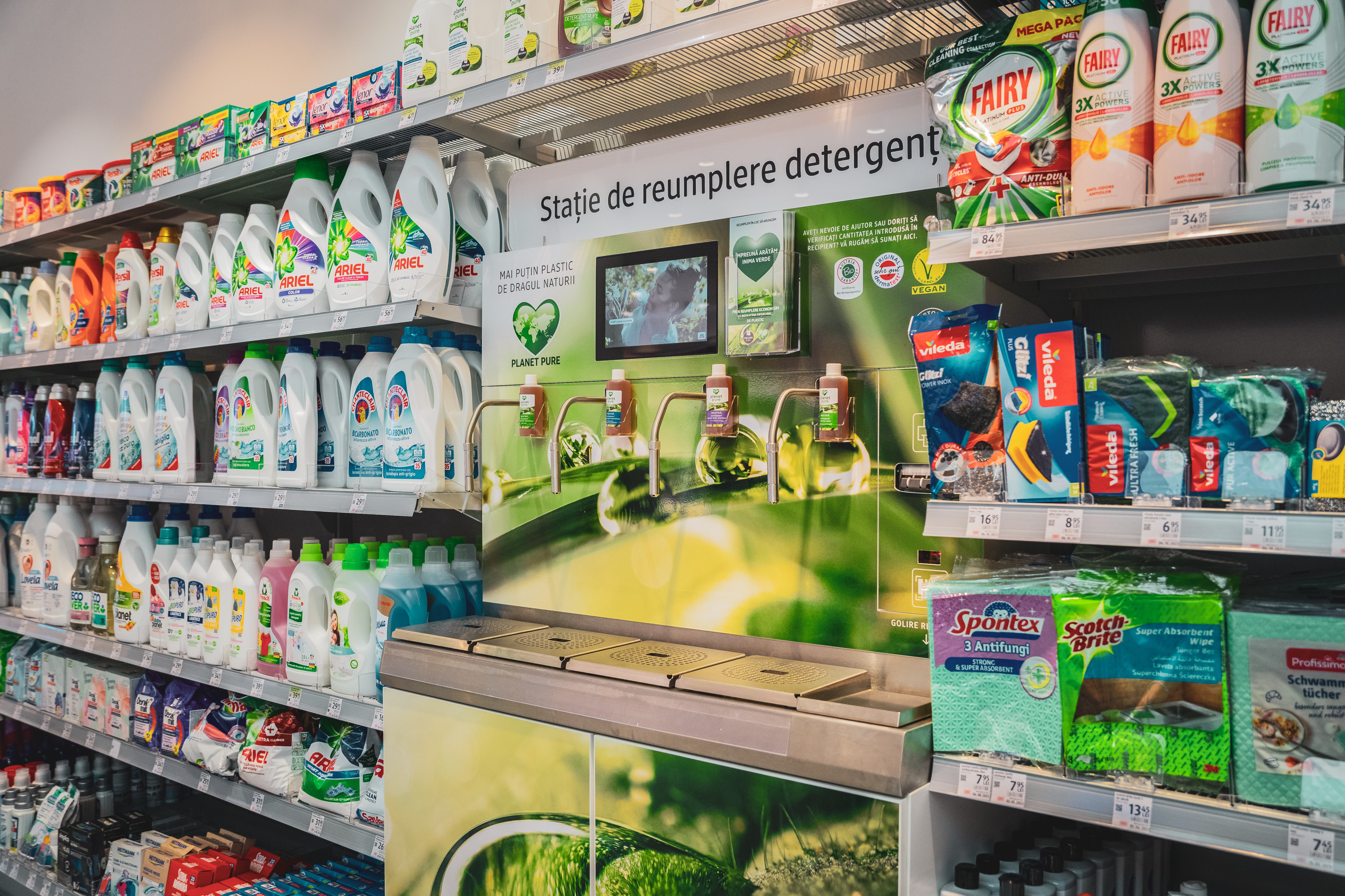 (P) dm drogerie markt România: creștere financiară de peste 35% față de anul anterior