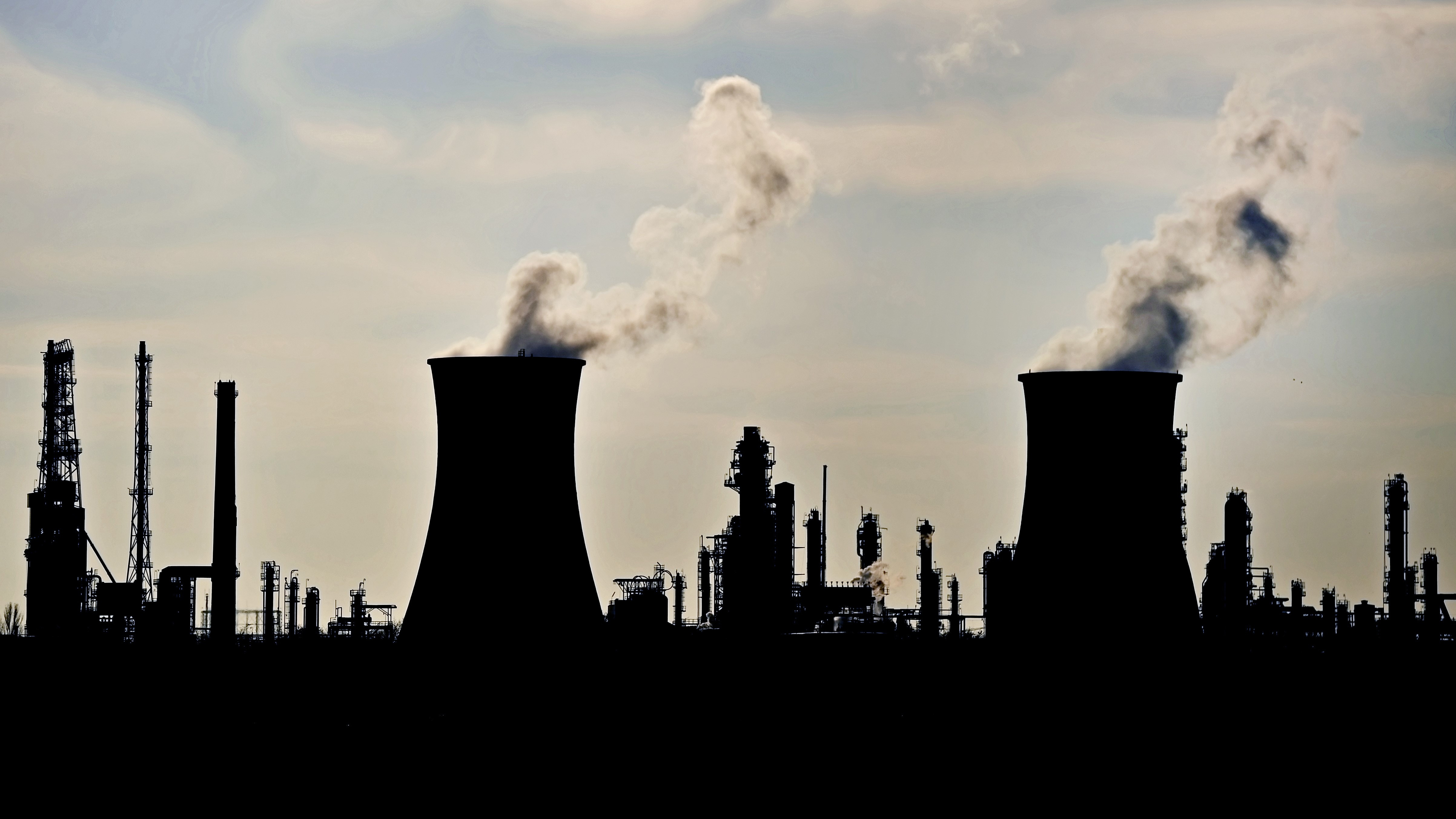 "Științei nu-i pasă dacă crezi în ea". Cum pot fi combătute miturile despre schimbările climatice