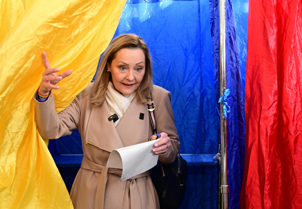 Câte procente ar obține USR la alegerile parlamentare, după calculele făcute de Elena Lasconi