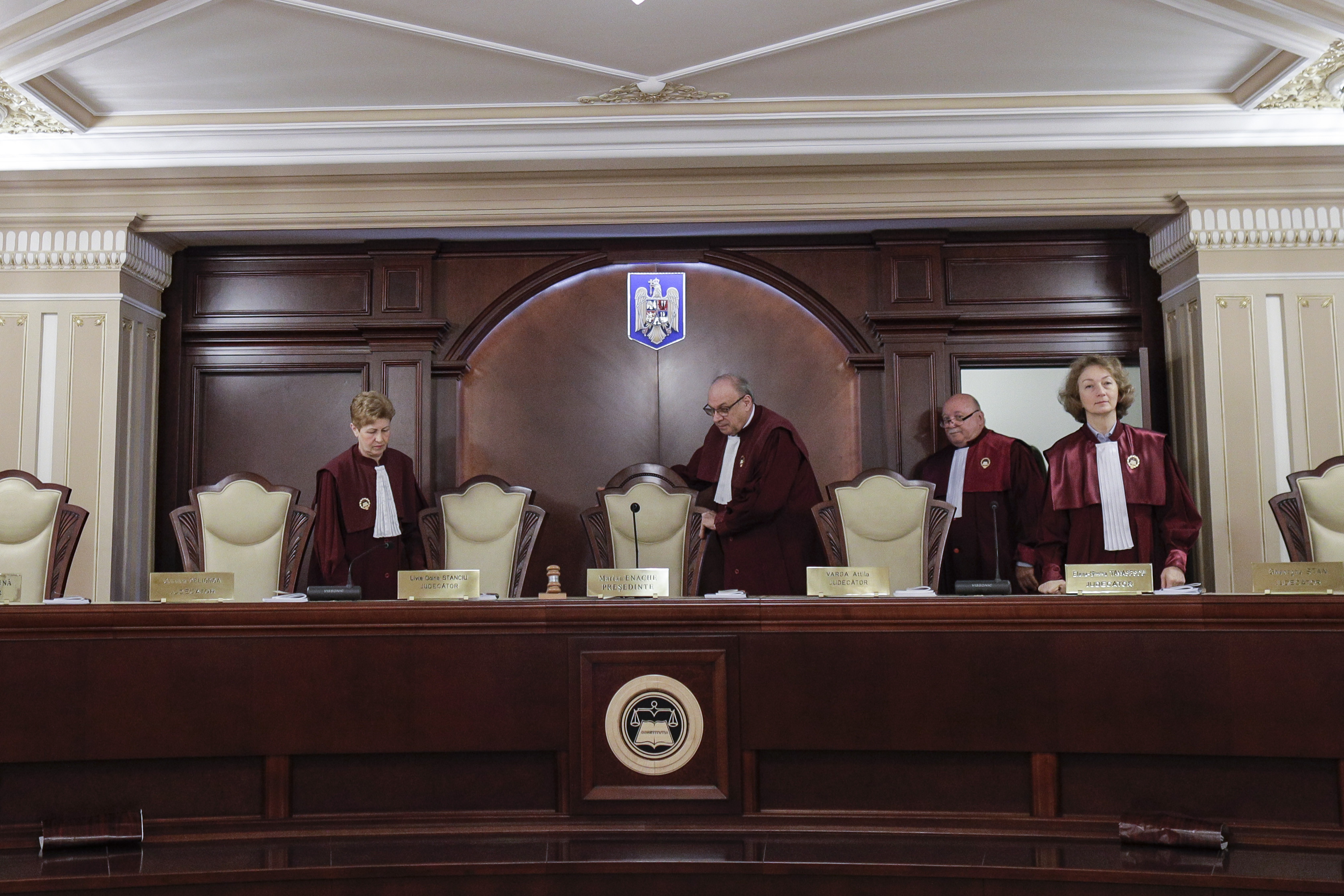 Ședință de urgență la CCR. Judecătorii se întâlnesc pentru noi consultări privind anularea alegerilor prezidențiale